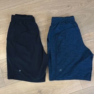 Lululemon Men's Black and Blue Shorts Set